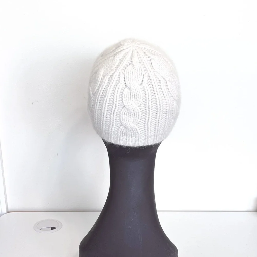 Banana Republic 100% Cashmere Chunky Cable Knit Beanie Hat One Size Cream Winter